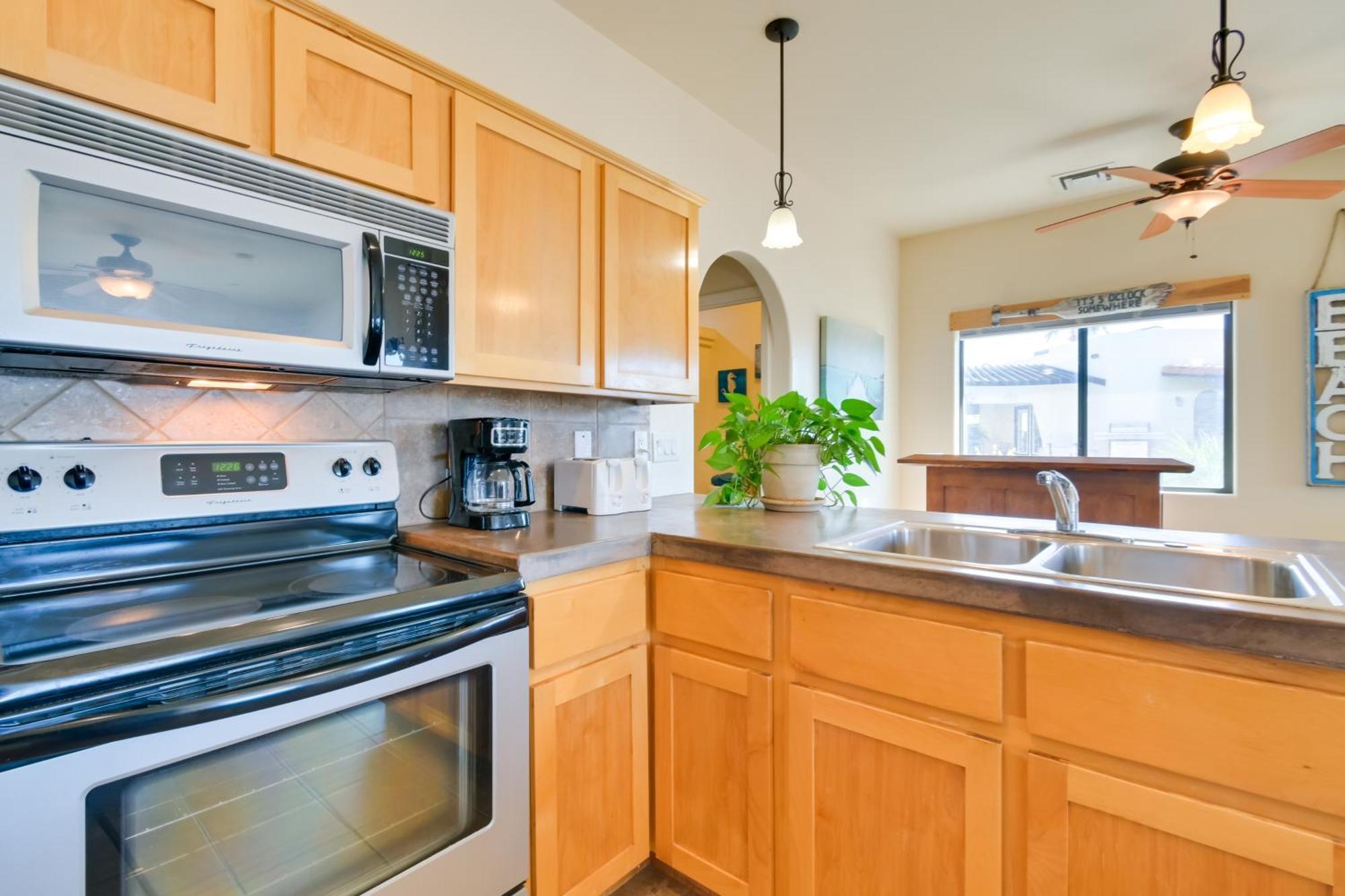 Bright Cottage With Pool And Spa - 5 Mi To Lake Havasu Lake Havasu City Bagian luar foto