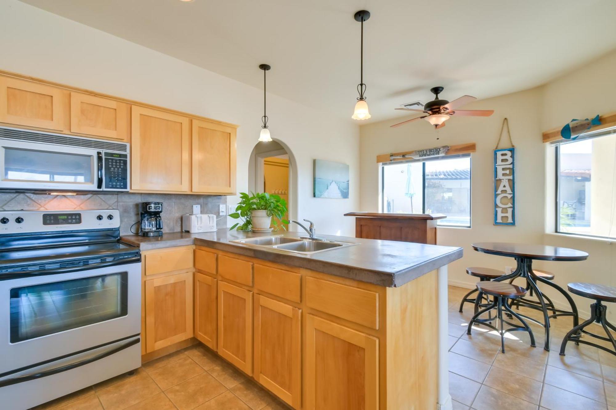 Bright Cottage With Pool And Spa - 5 Mi To Lake Havasu Lake Havasu City Bagian luar foto